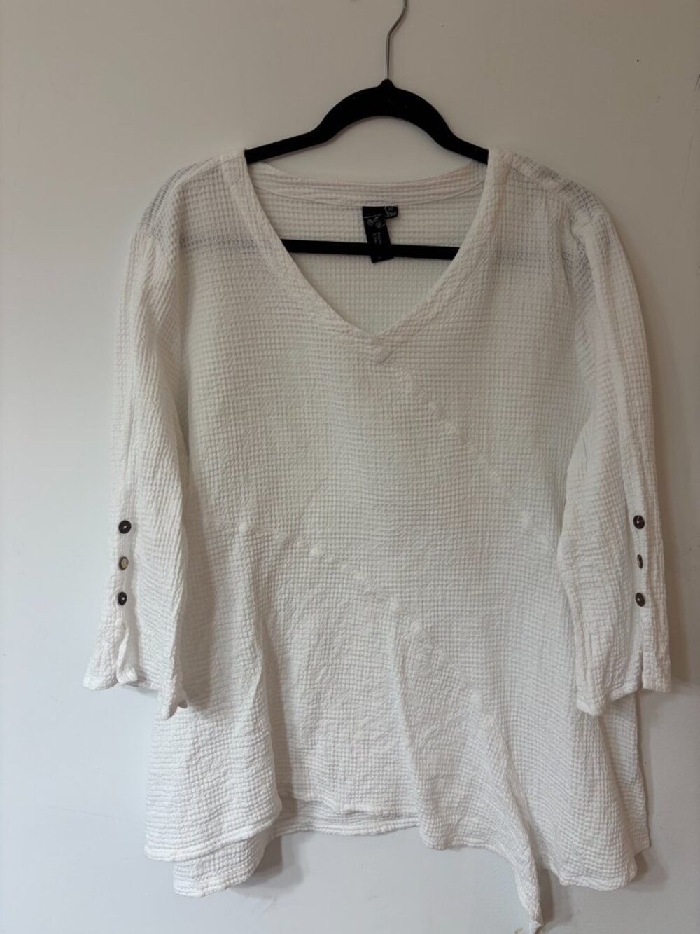Focus Casual Life White Waffle Knit V-Neck Top - Size XL